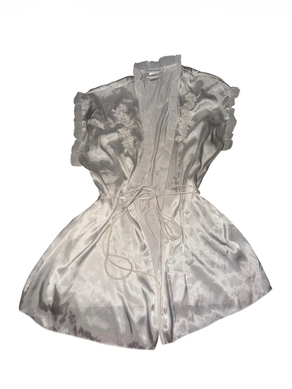 Silky White Lace-Trim Robe with Floral Detail